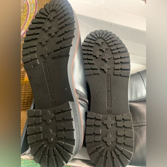 Tommy Hilfiger Women's Felvia Knee High Boot, Black, 6- NIB. - Picture 2 of 8